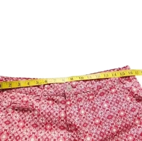 Gap Print Summer Shorts Red  White Tile Chino Preppy Women's size 8 Petite - Picture 10 of 11